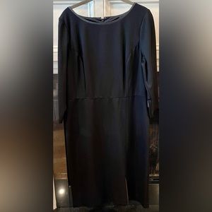 Talbots dress Refined Ponte Shift Dress in Black, size 12
